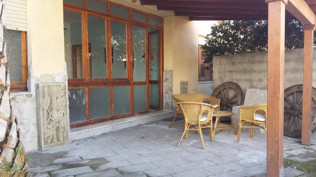 Casa Michele Lägenhet Pau Exteriör bild